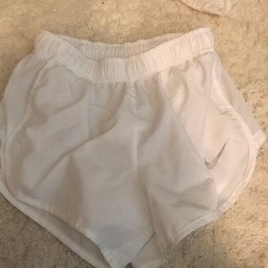 womens white workout shorts